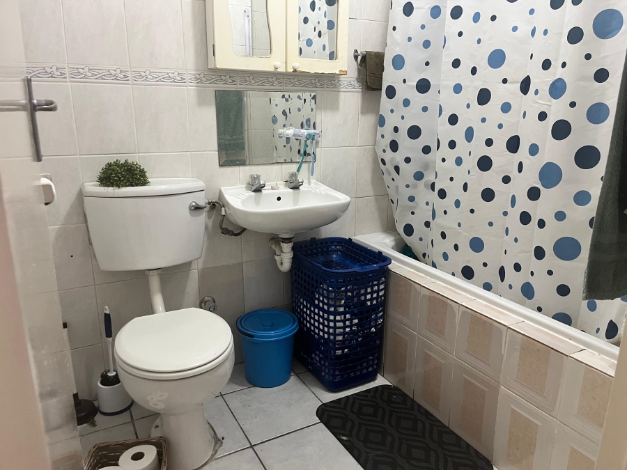 2 Bedroom Property for Sale in Thornton Western Cape
